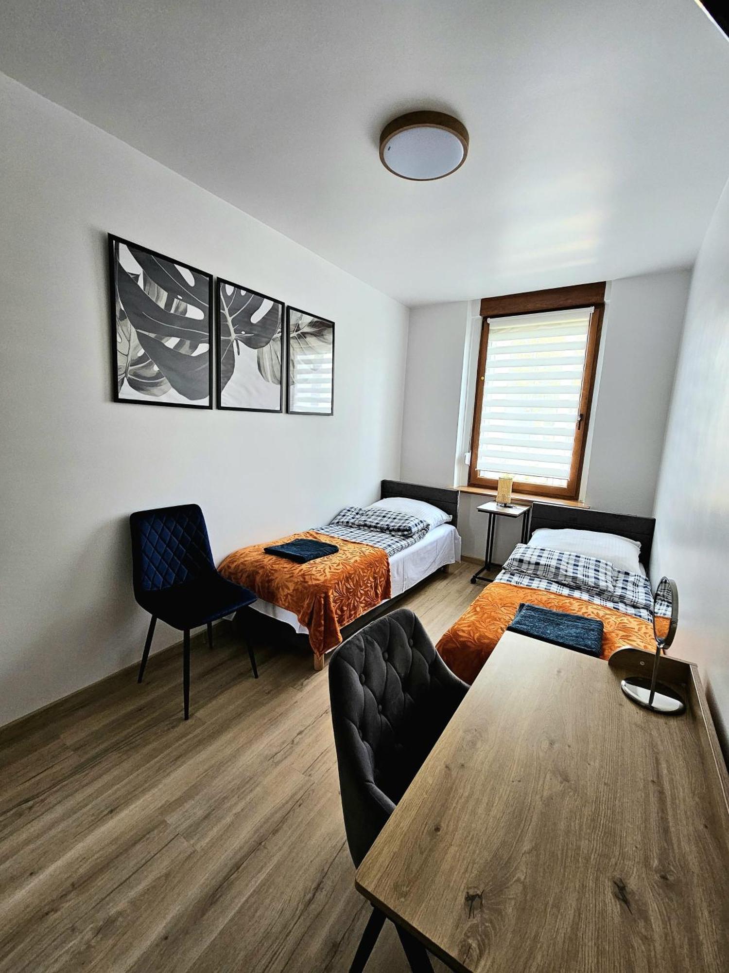 Apartament Radiostacja III Z Ogrodkiem, Parking Free Gliwice Exteriör bild